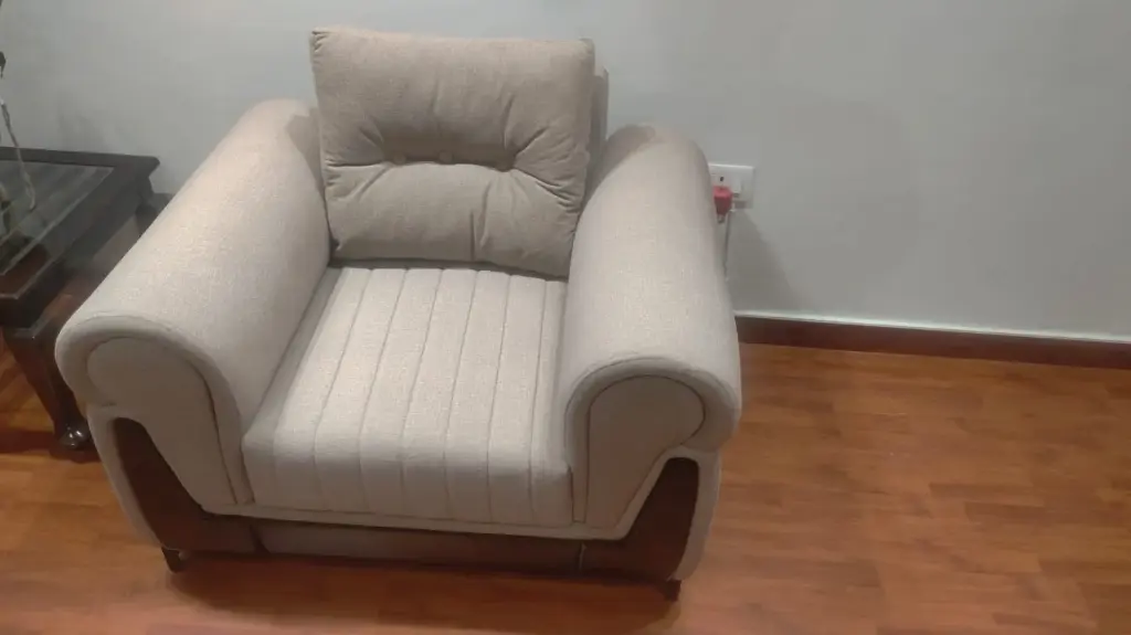 [NASF10155] Single Seater Sofa -  <DEEPAK>